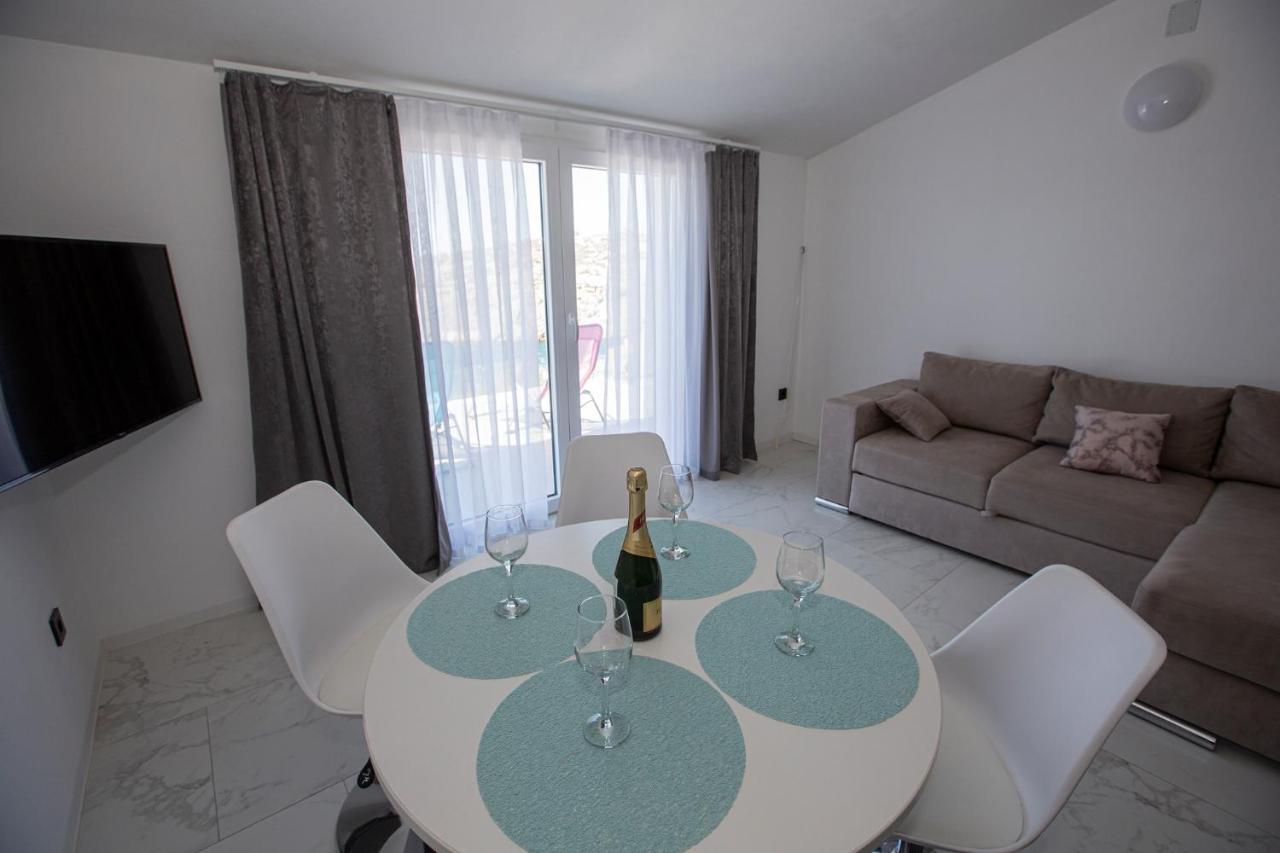 Appartement Mayana à Cesarica Extérieur photo