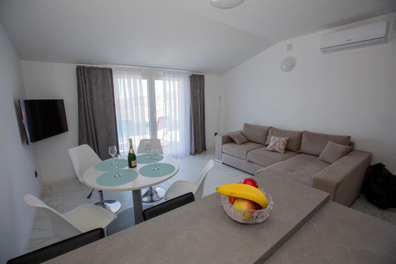 Appartement Mayana à Cesarica Extérieur photo